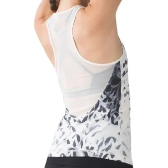 Lululemon Dance To Yoga Tank Pretty Plume Angel Wing Black / Black - Picture 2 of 16